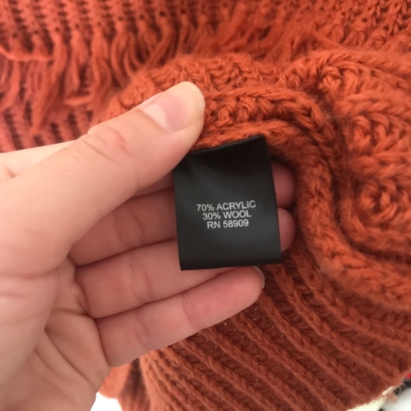 Chelsea & Violet Fringe Sweater - Picture 6 of 7